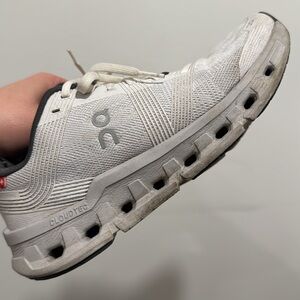 On Cloud White Glacier Cloudgo Running Shoes Scuffs and Wear (Size 8.5 / EUR 39)